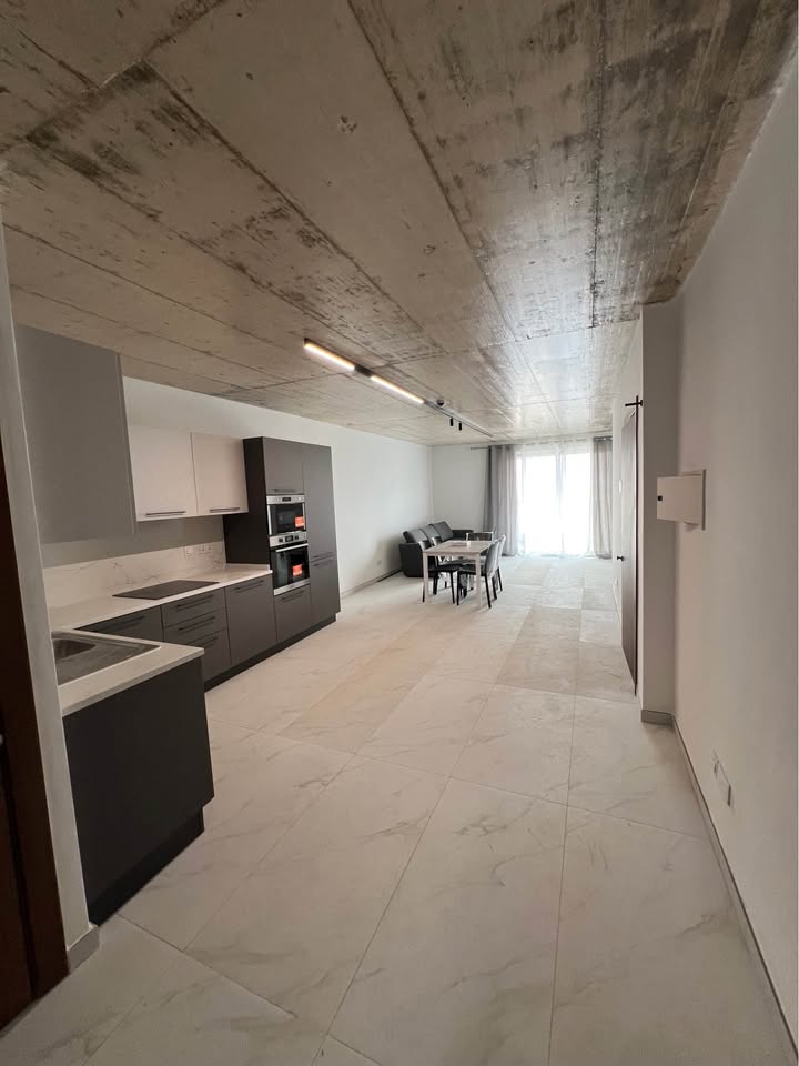 662090183_745544165182838_7089940860463682309_n